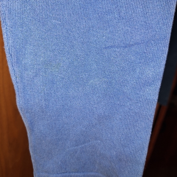 A Foxcroft ladies Silk blend cardigan sweater in a size medium.  Pre-loved - Picture 6 of 8